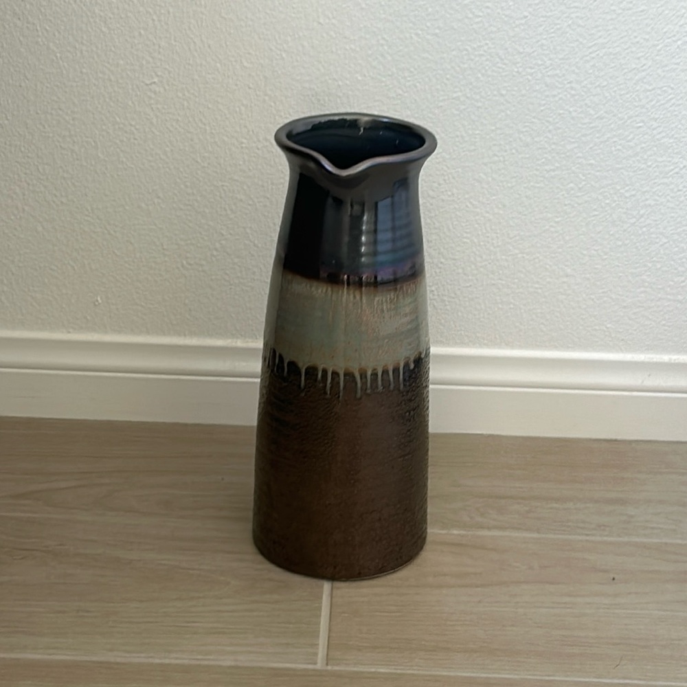 Tri color pottery vase
